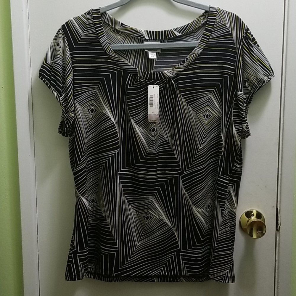 Worthington geometric black white and yellow top
